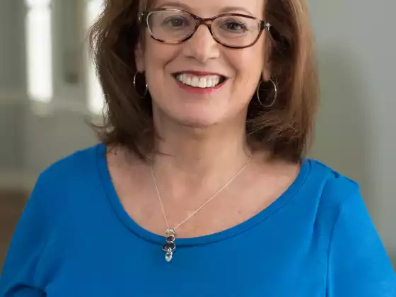 Vivian Tiegen M.Ed., RDN, LDN, CDE,
Health & Wellness, Health & Wellness, Diabetes
Expert at Paket „Diabetes Care and Beyond“.