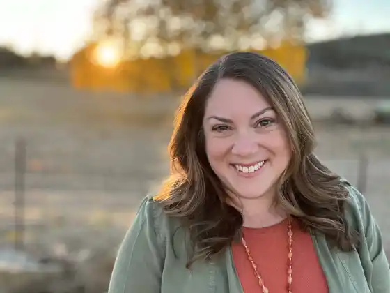 Melissa Schwartz,
Intentional Living/Conscious Living, Co-Creating Reality, Parenting
Expert at Keibubapaan Melangkaui Sempadan